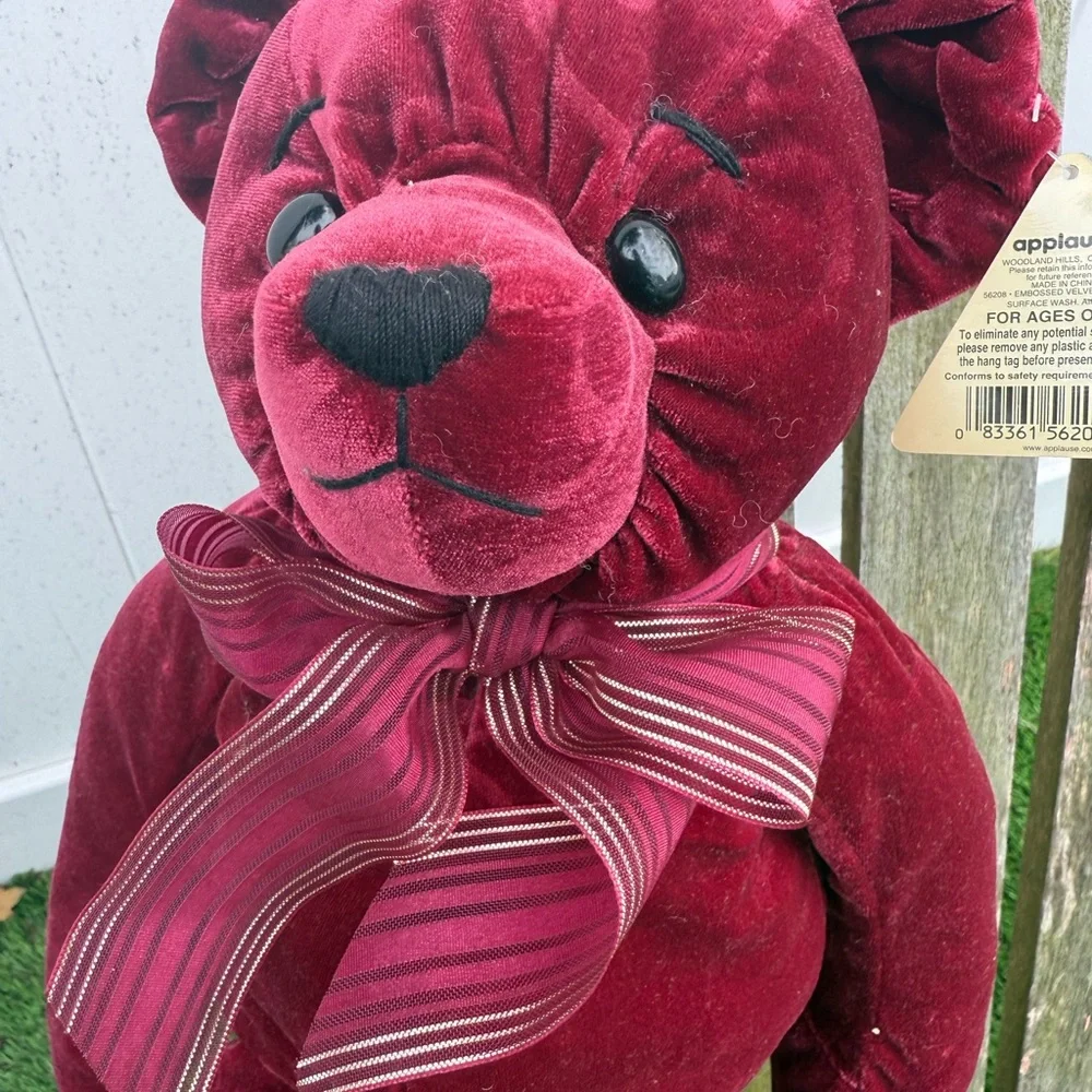 Dakin Stuffed Plush Red Embossed Velvet Velour Teddy Bear Swirl Heart‎ NWT H
